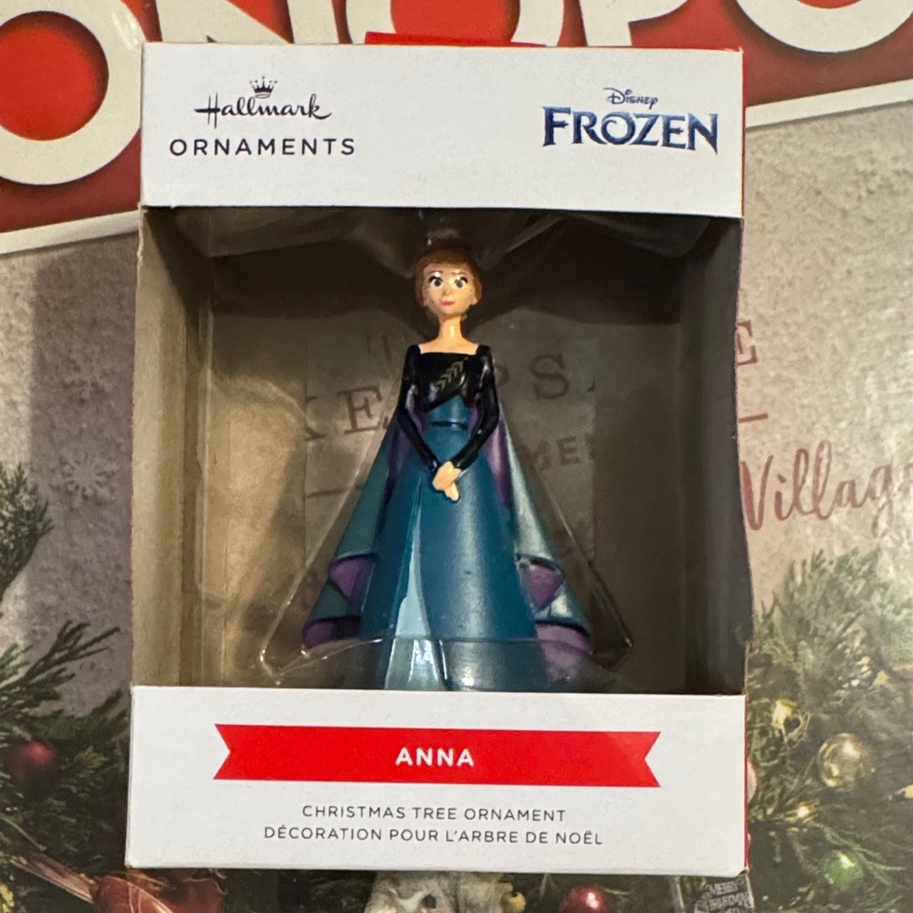 Hallmark/Disney Ornament - Anna (Frozen)